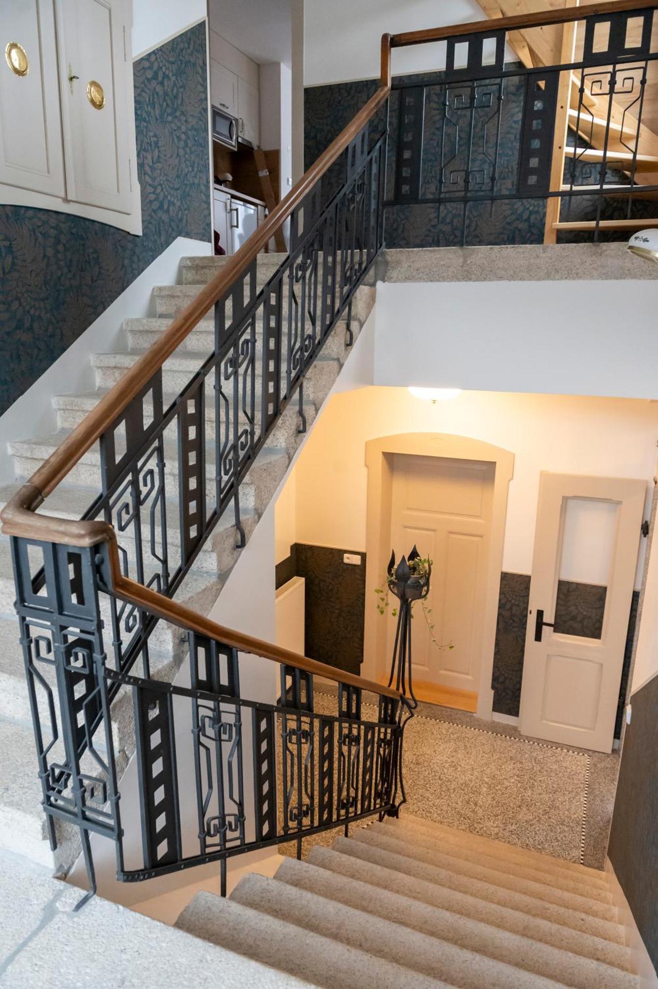 1914 Apartment