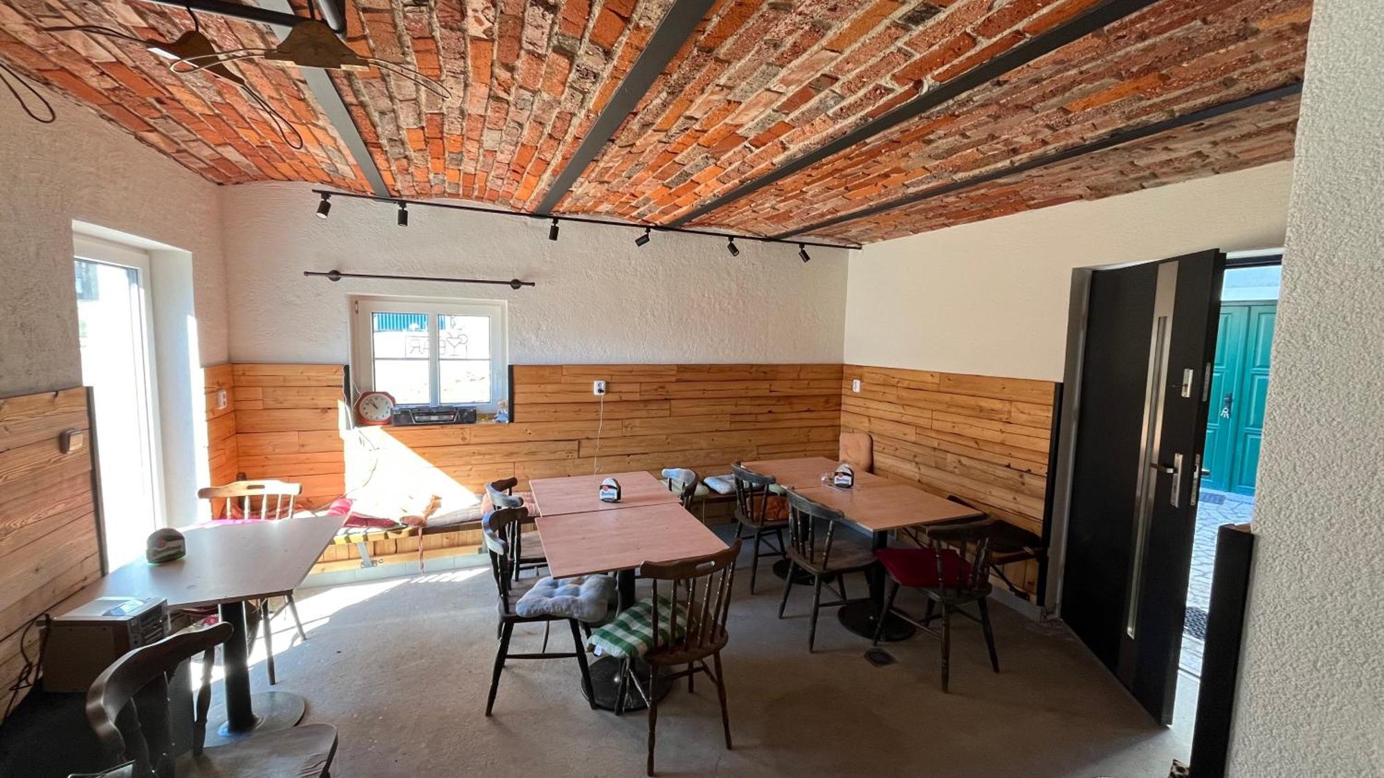 Apartment 1914